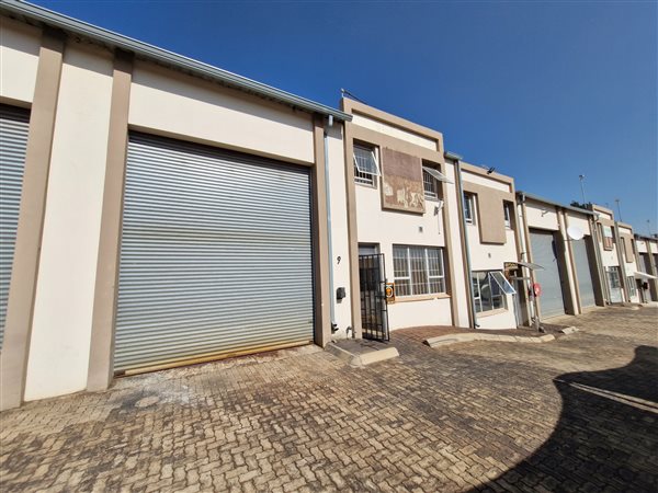 256  m² Industrial space