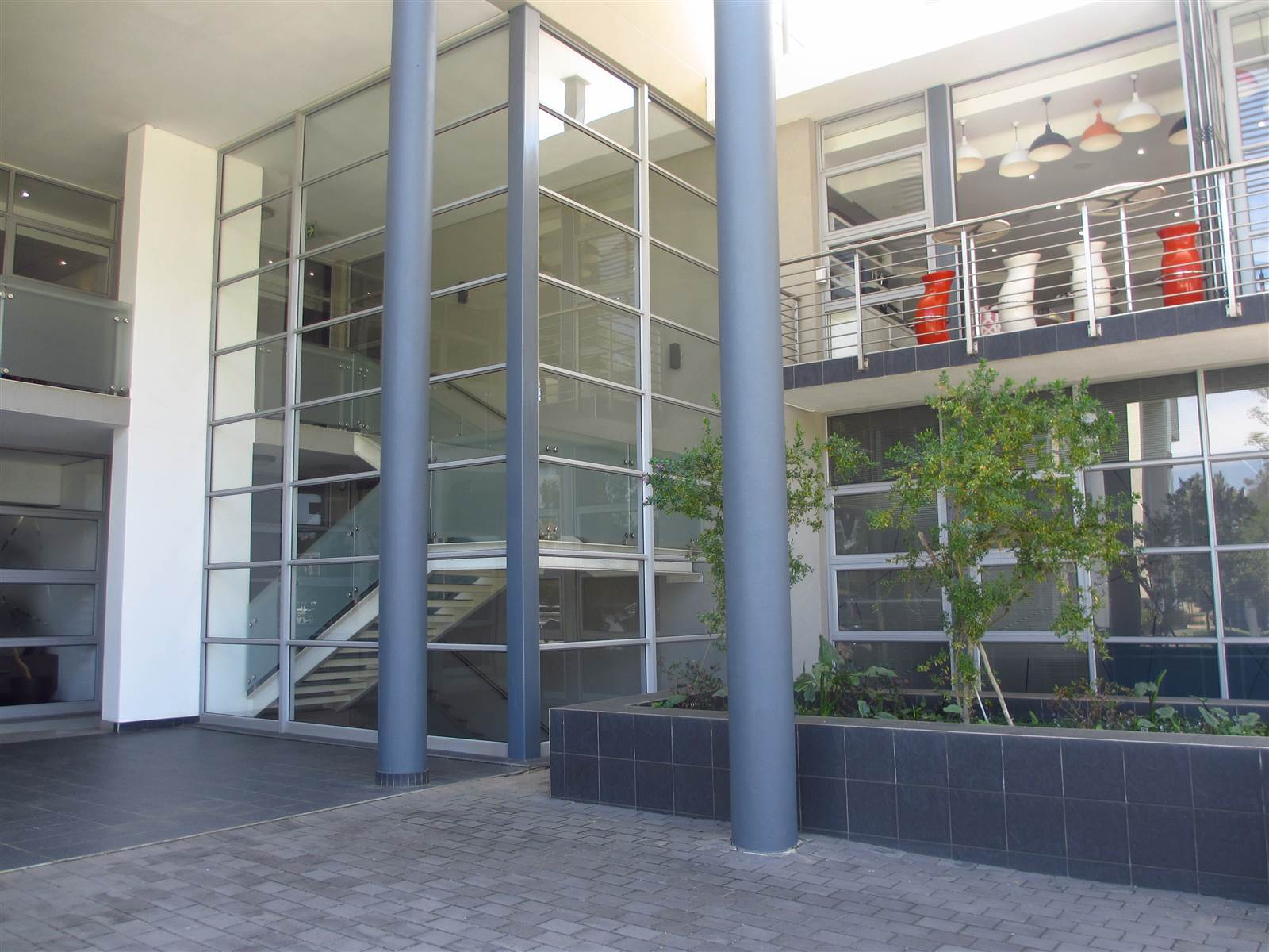 998  m² Commercial space in Fourways Gardens photo number 6