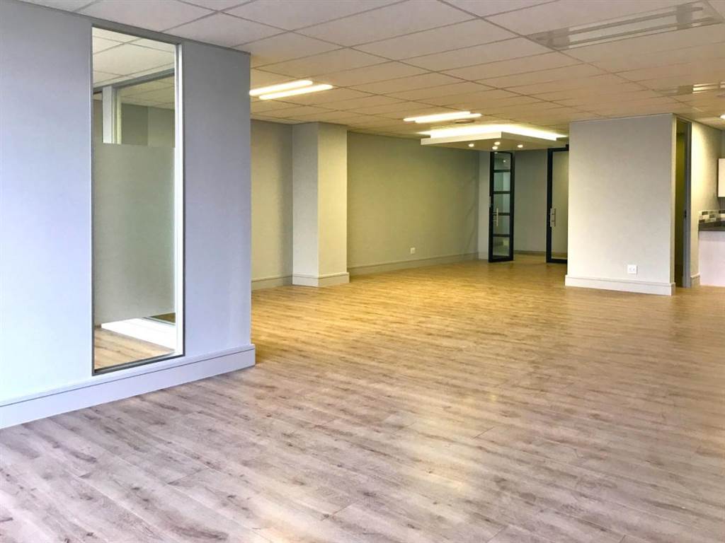 100  m² Office Space in Bedfordview photo number 10