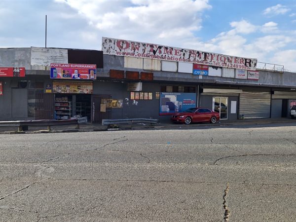 58  m² Retail Space