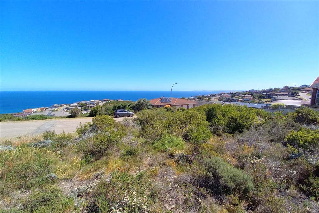 880 m² Land available in Dana Bay photo number 19