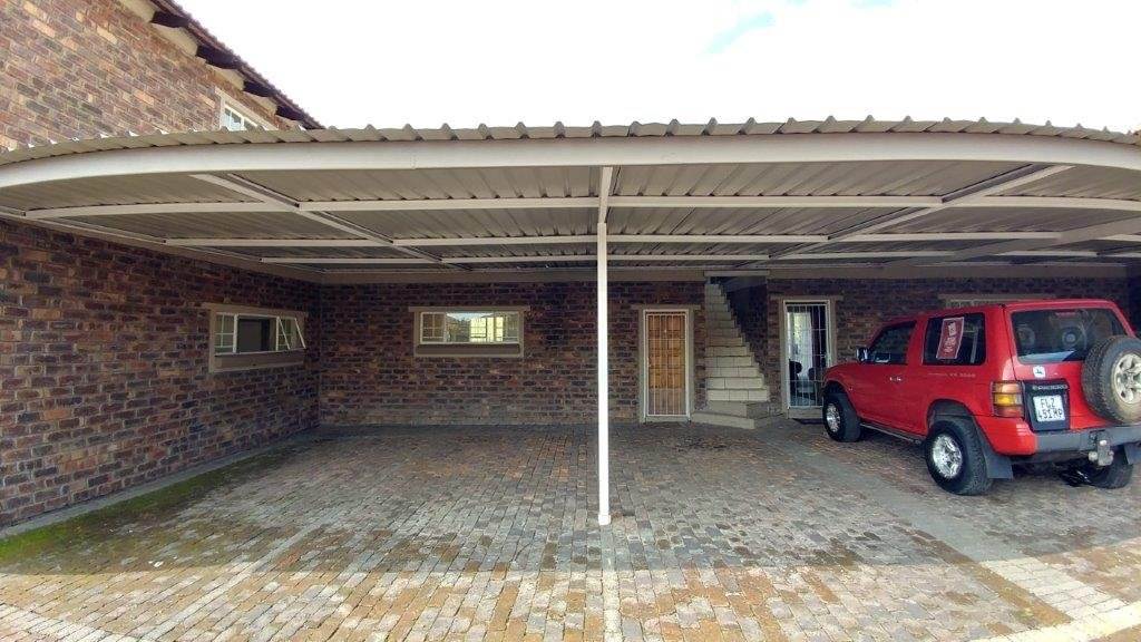 3 Bed Apartment in Secunda photo number 6