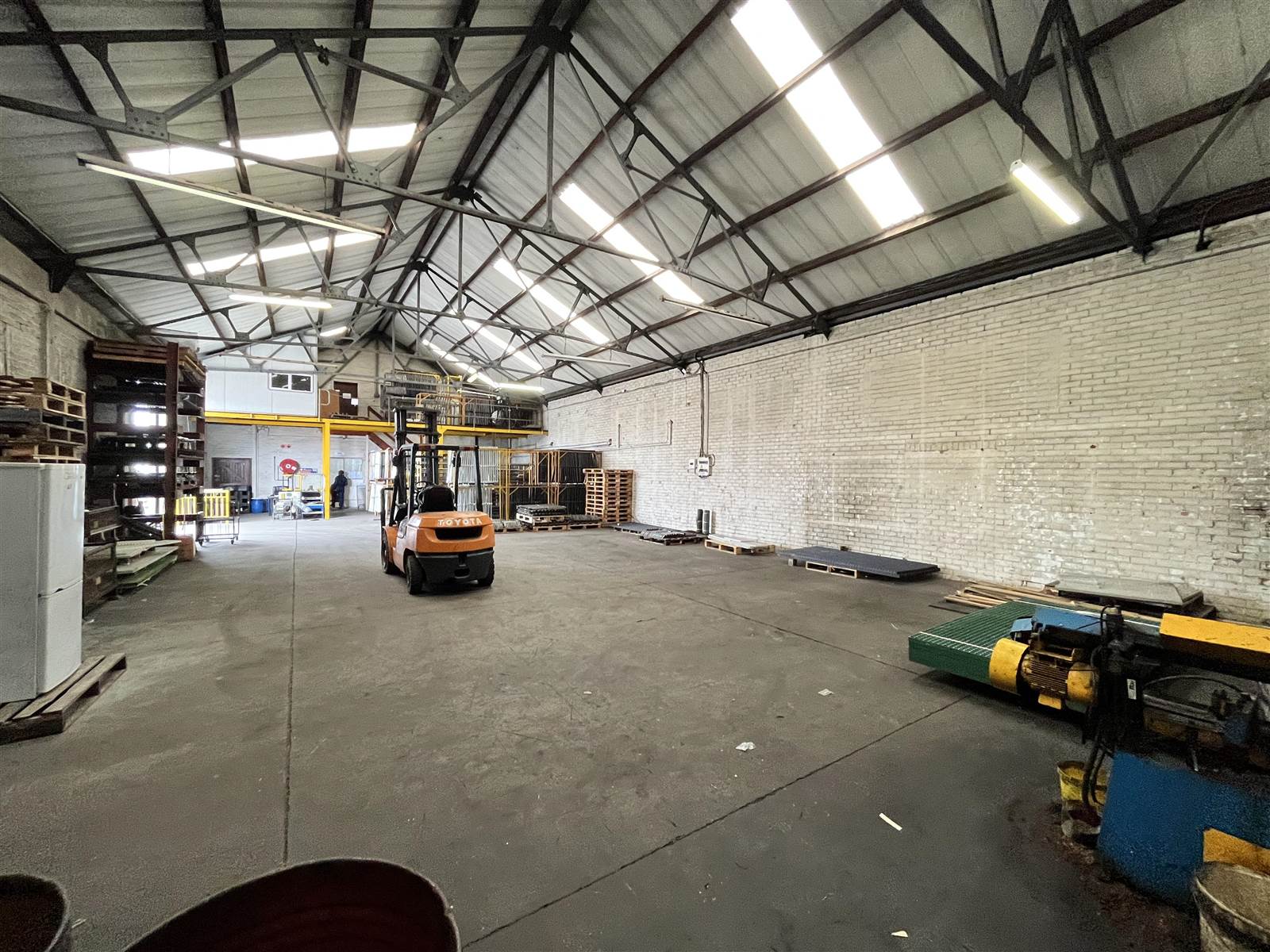 500  m² Industrial space in Epping photo number 9