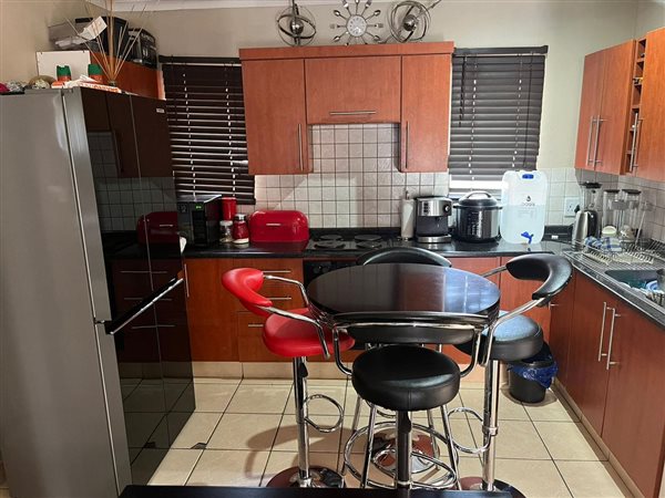 2 Bedroom Townhouse 2 Bedroom Townhouse
