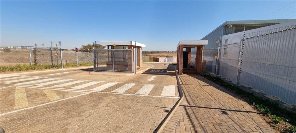1315  m² Industrial space in Olifantsfontein photo number 18