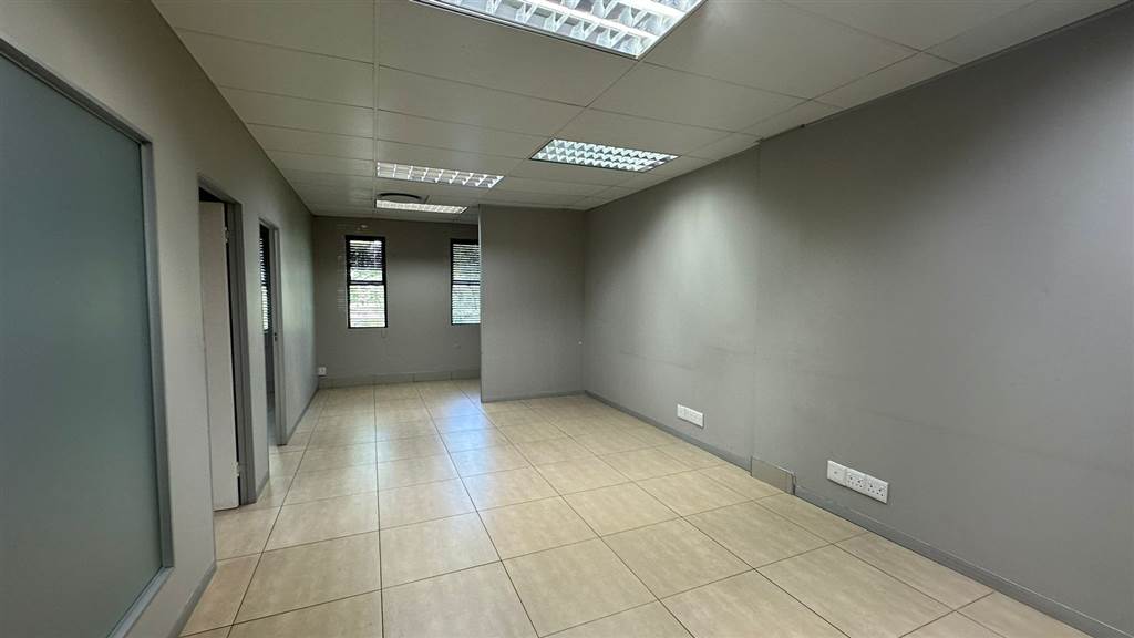 92  m² Commercial space in Midstream Estate photo number 10