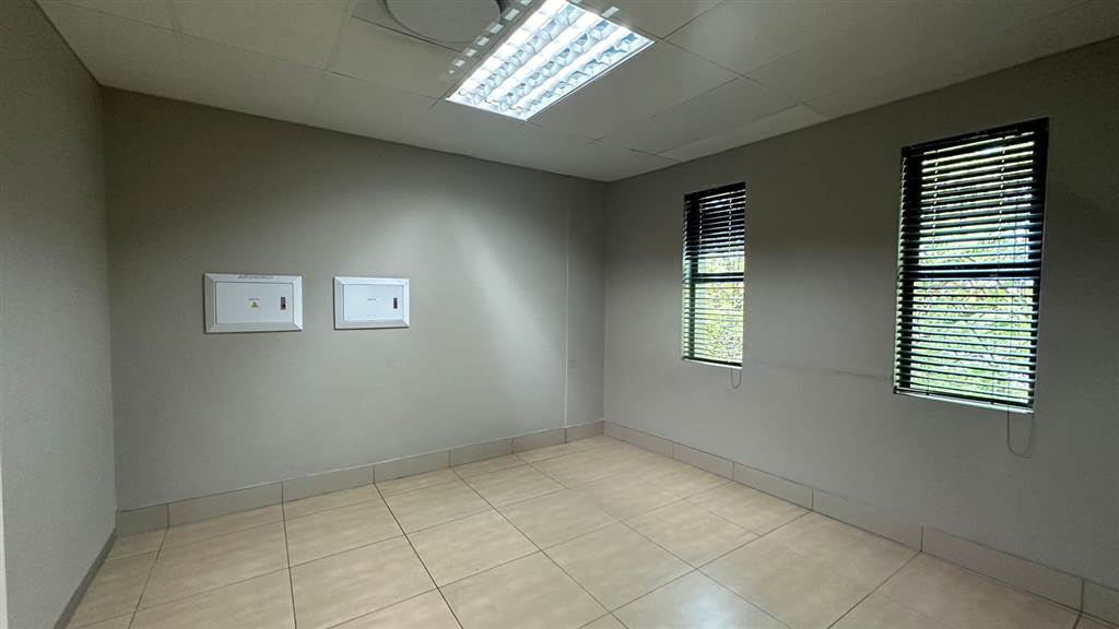 92  m² Commercial space in Midstream Estate photo number 5