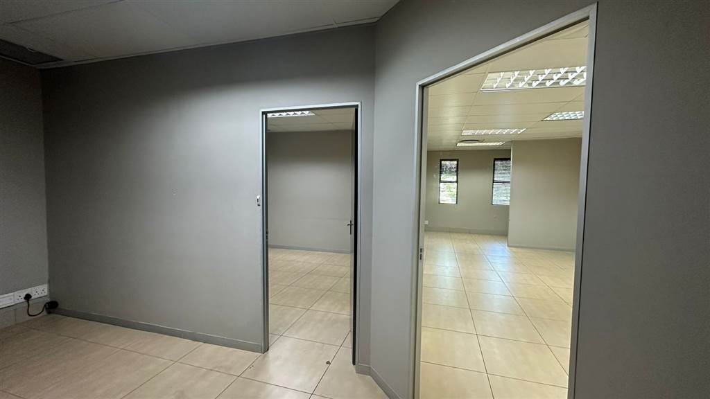 92  m² Commercial space in Midstream Estate photo number 13