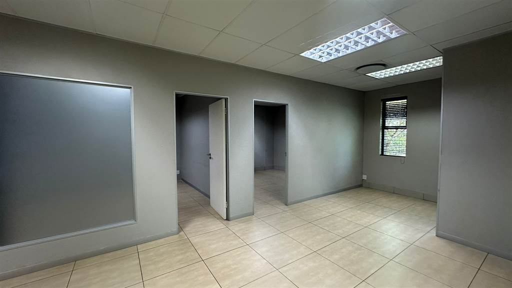 92  m² Commercial space in Midstream Estate photo number 9