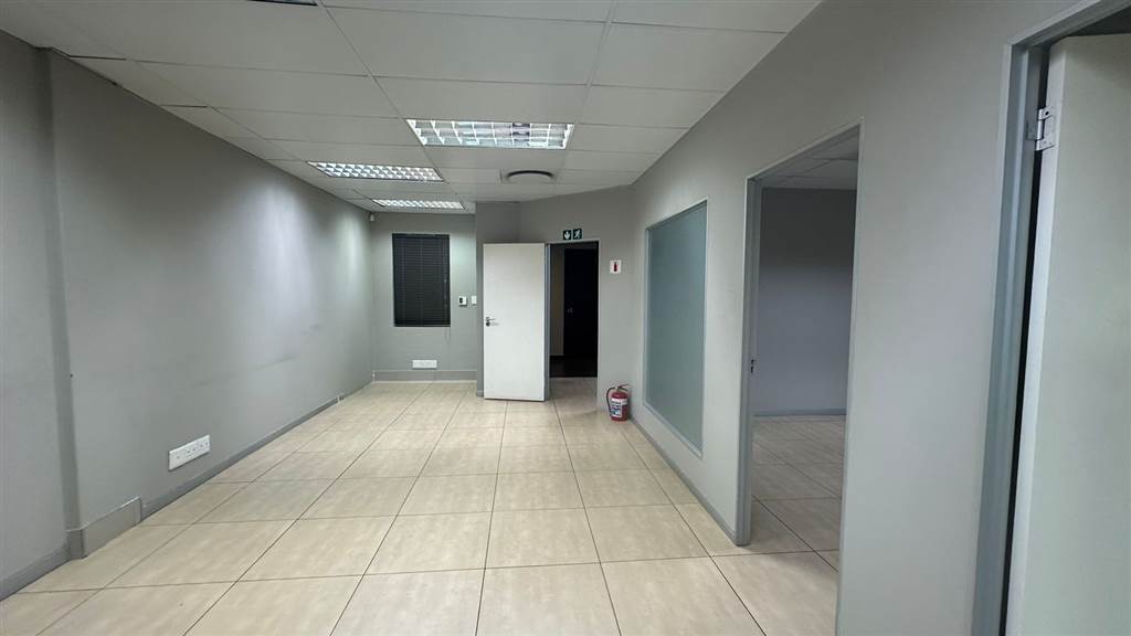 92  m² Commercial space in Midstream Estate photo number 3