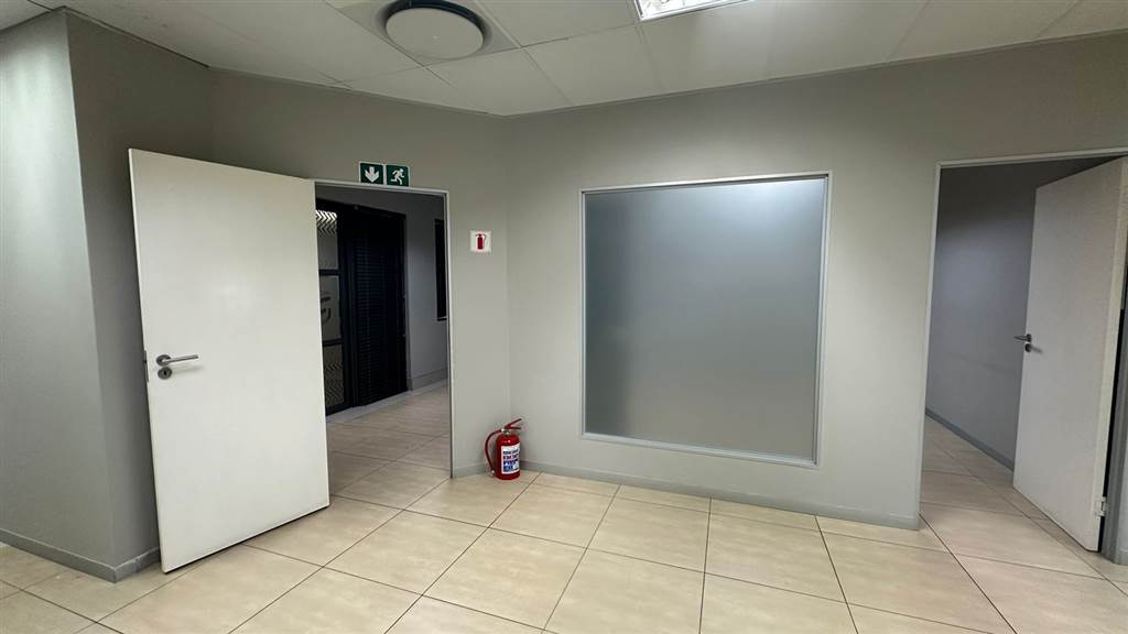 92  m² Commercial space in Midstream Estate photo number 6