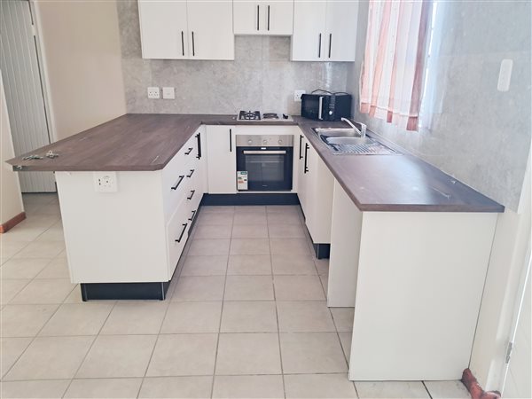 2 Bedroom House 2 Bedroom House