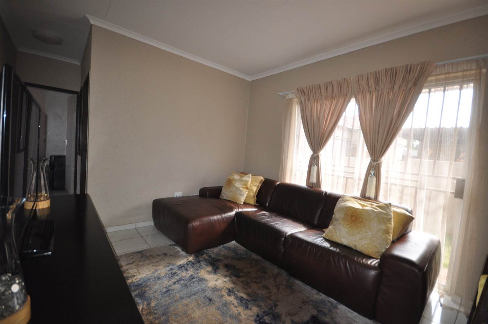 2 Bed Apartment in Greenhills photo number 17