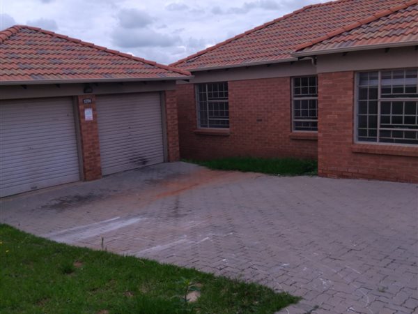 3 Bedroom Simplex 3 Bedroom Simplex