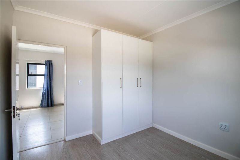 2 Bed Apartment in Brentwood Park photo number 14
