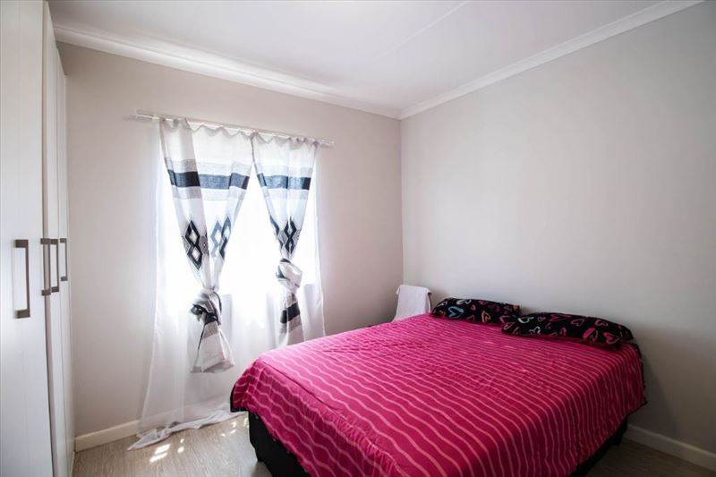 2 Bed Apartment in Brentwood Park photo number 16