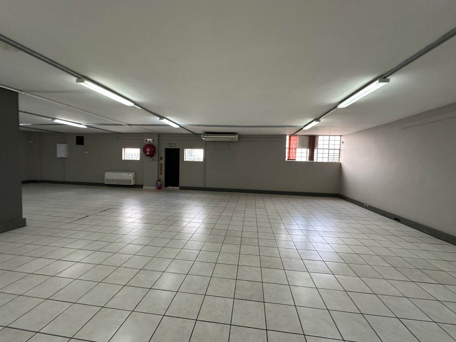 832  m² Commercial space in Alberton photo number 5