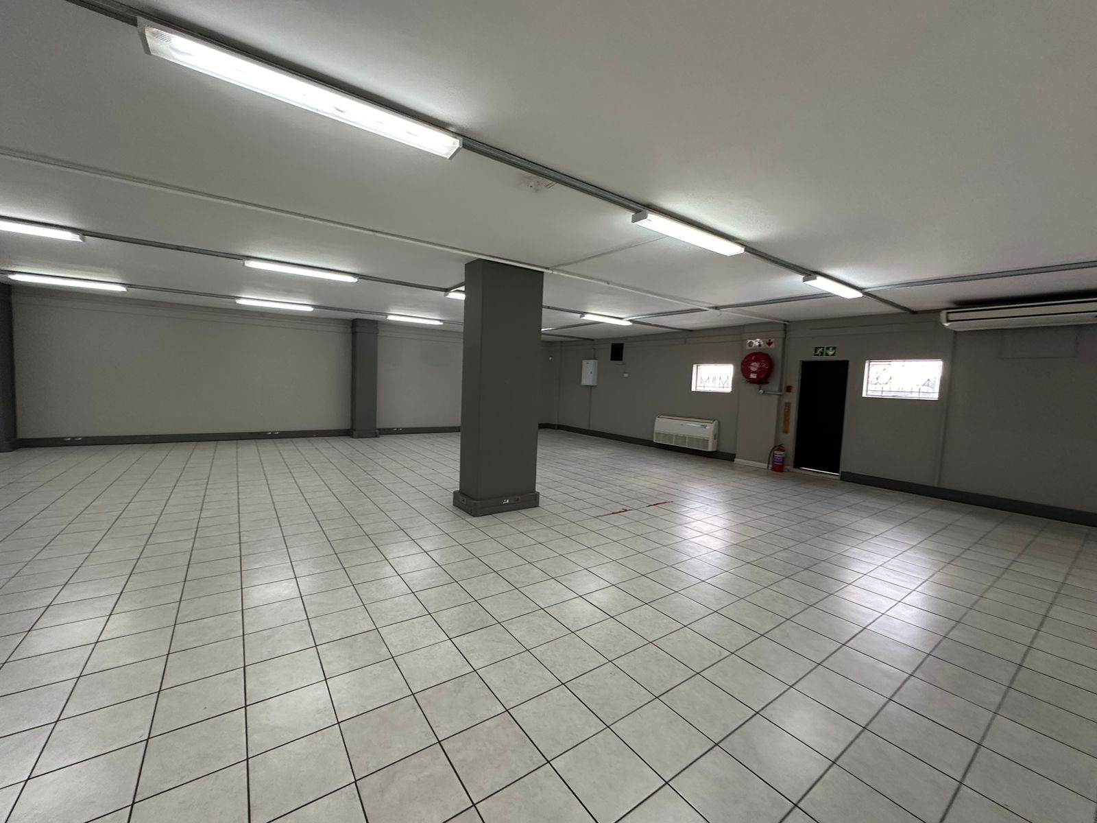 832  m² Commercial space in Alberton photo number 4