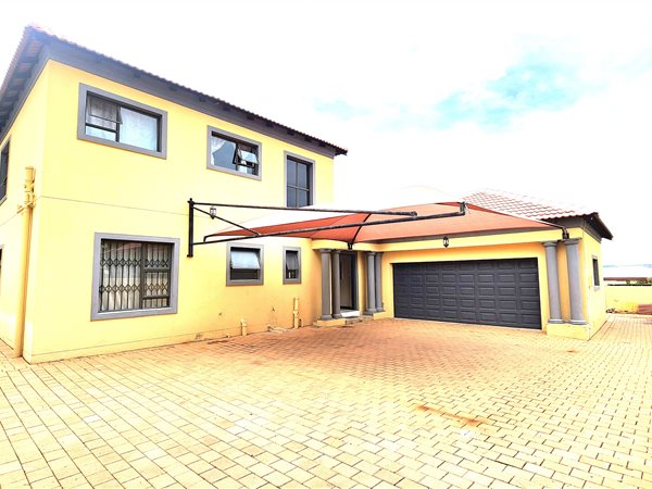 3 Bed House in Blue Hills
