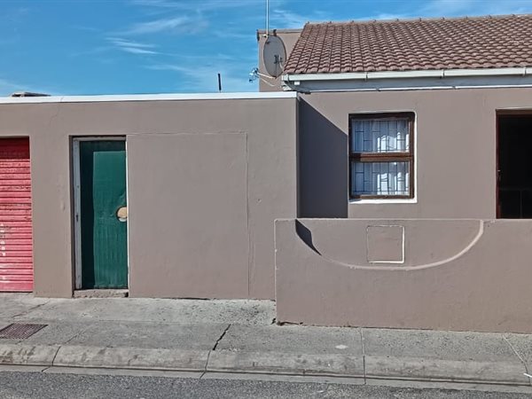 3 Bedroom House 3 Bedroom House