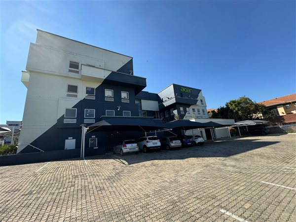 65.7  m² Commercial space