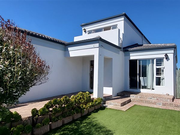 3 Bedroom House 3 Bedroom House