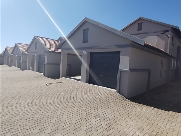 3 Bed Townhouse