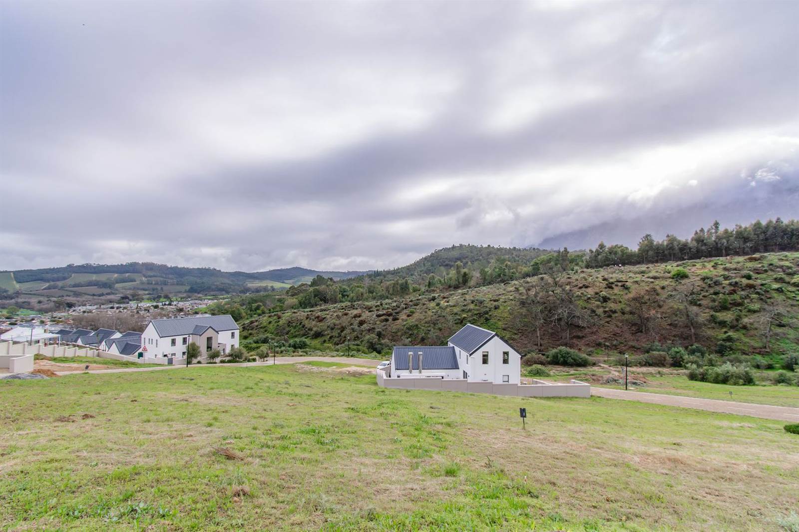 483 m² Land available in La Roche photo number 16