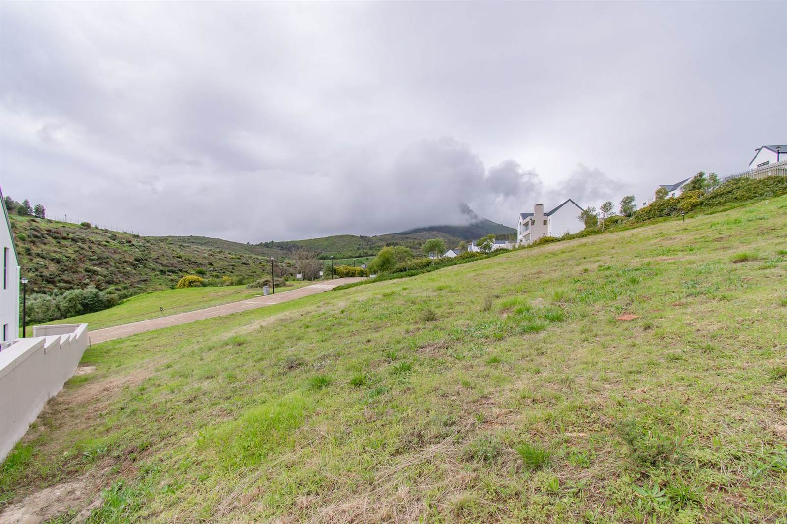 483 m² Land available in La Roche photo number 13