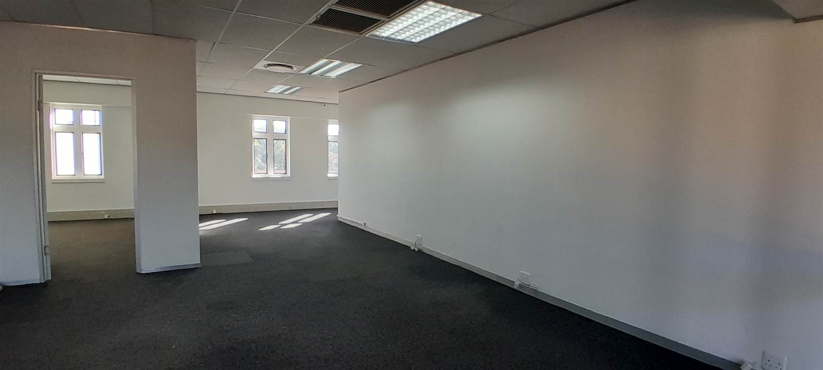95  m² Commercial space in Rustenburg Central photo number 6
