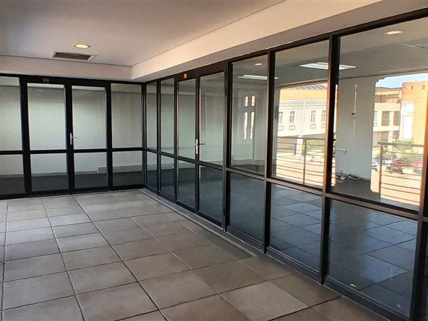 95  m² Commercial space in Rustenburg Central
