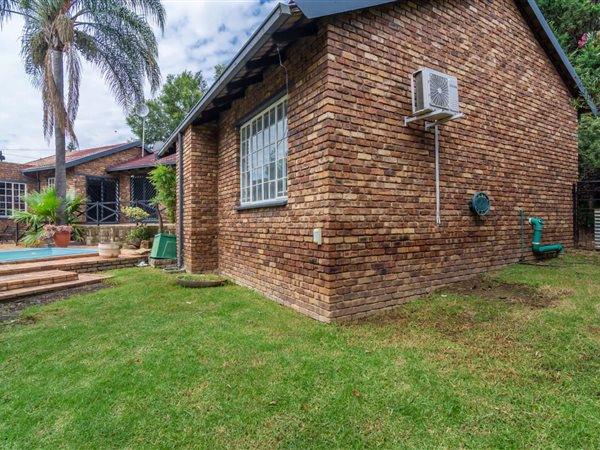 4 Bed House in Radiokop