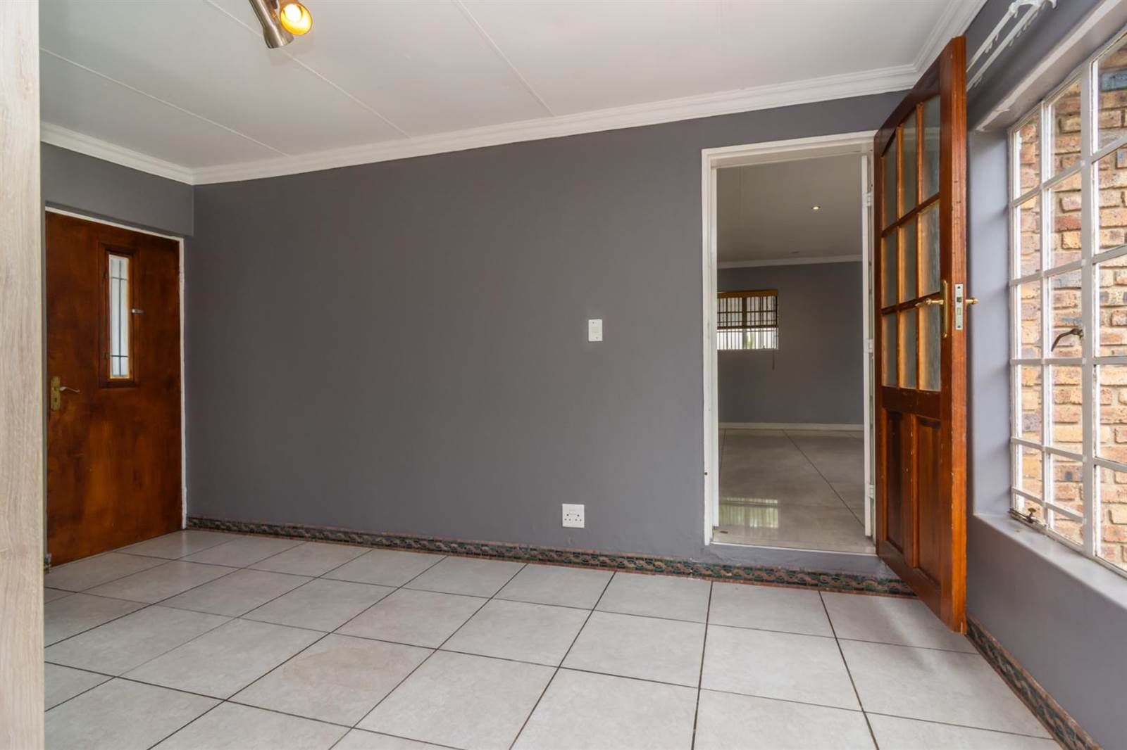 4 Bed House in Radiokop photo number 26