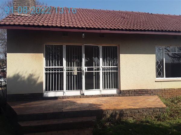 3 Bedroom House 3 Bedroom House