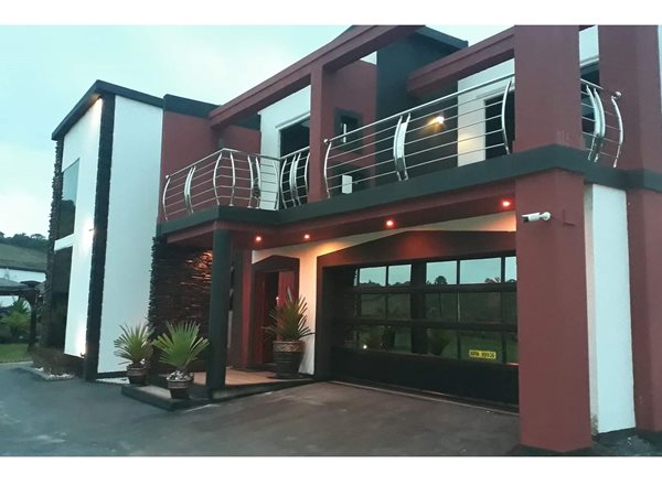 32 Bed House in Umzinto