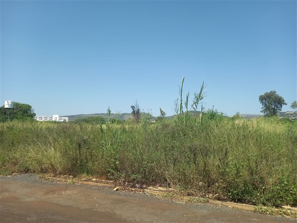 8 500 m² Land