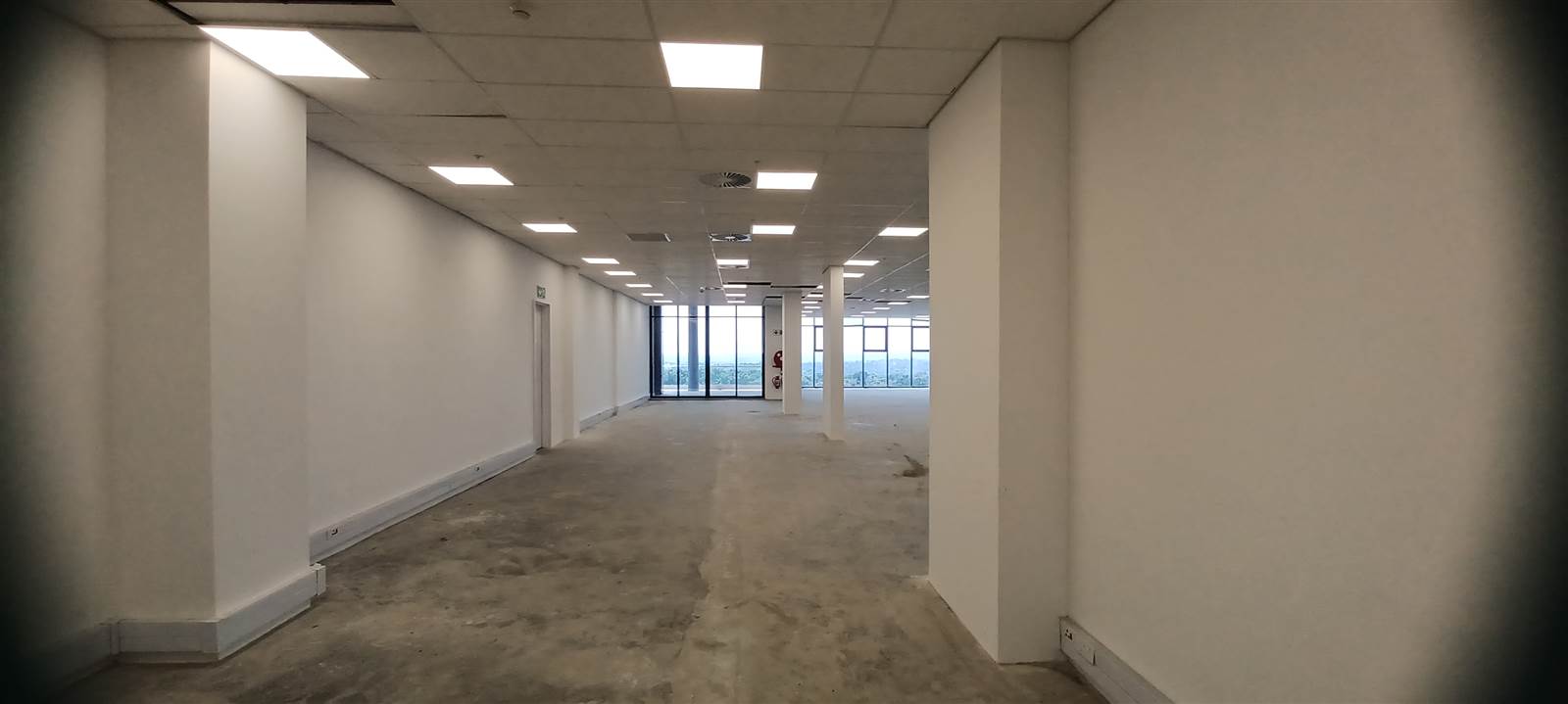 408  m² Commercial space in Illovo photo number 2