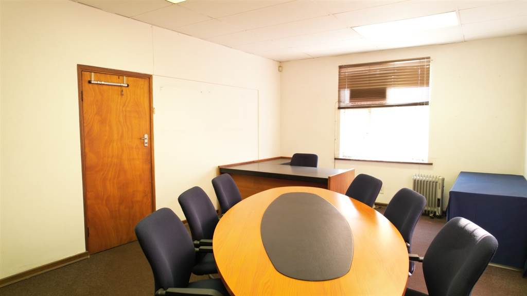 760  m² Office Space in Benoni Central photo number 17