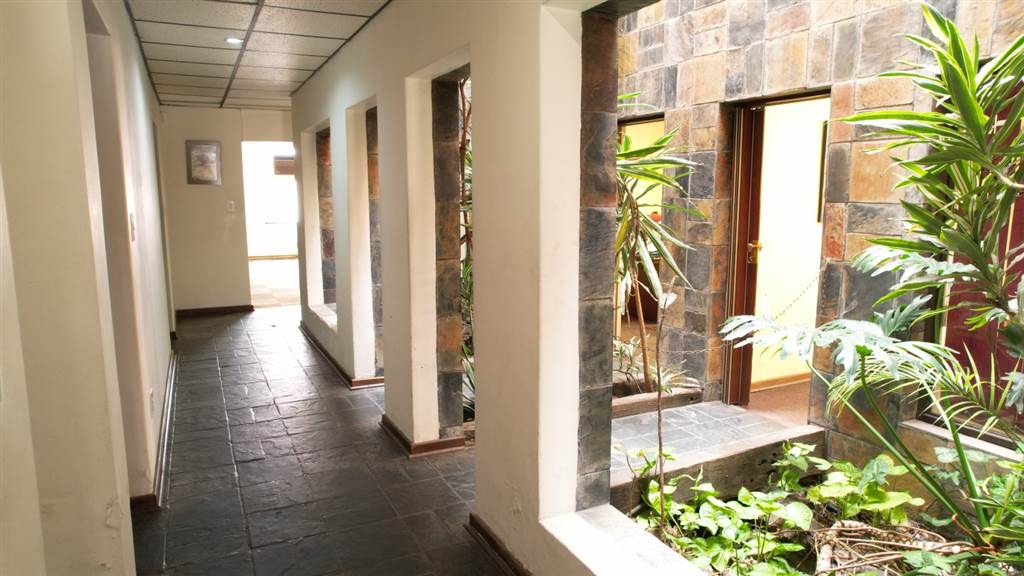 760  m² Office Space in Benoni Central photo number 6