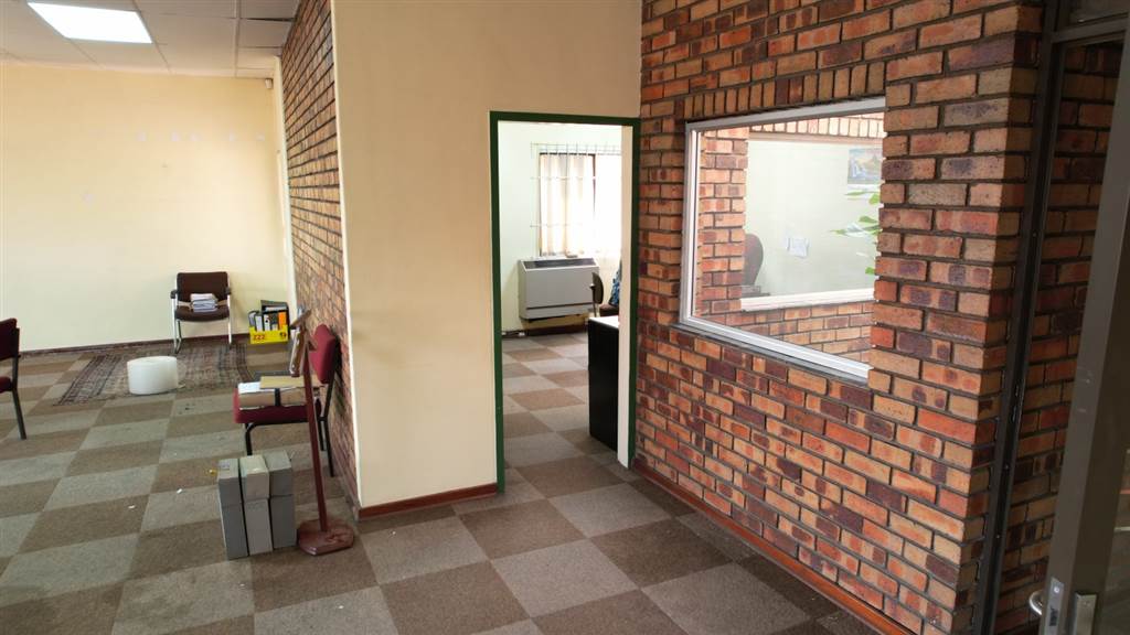 760  m² Office Space in Benoni Central photo number 26