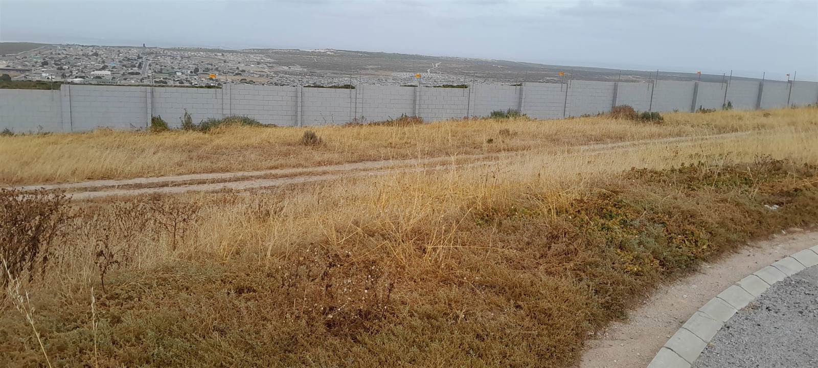 890 m² Land available in Saldanha photo number 3