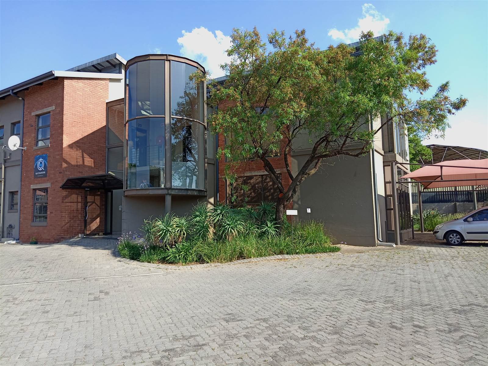 126  m² Commercial space in Randpark photo number 1