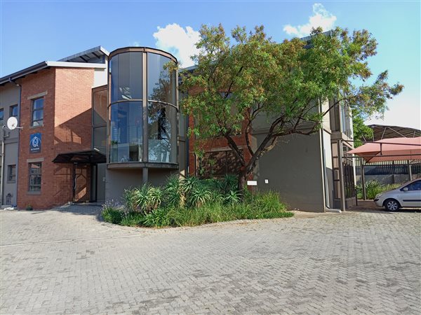 126  m² Commercial space in Randpark