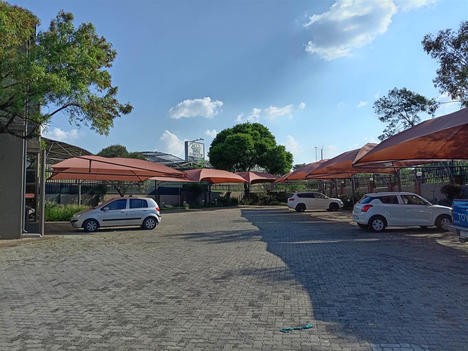 126  m² Commercial space in Randpark photo number 20