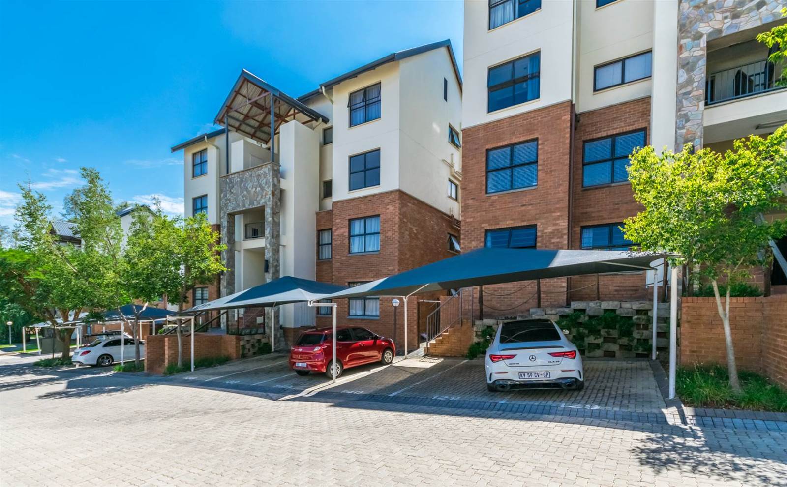 2 Bed Apartment in Kyalami Hills photo number 22