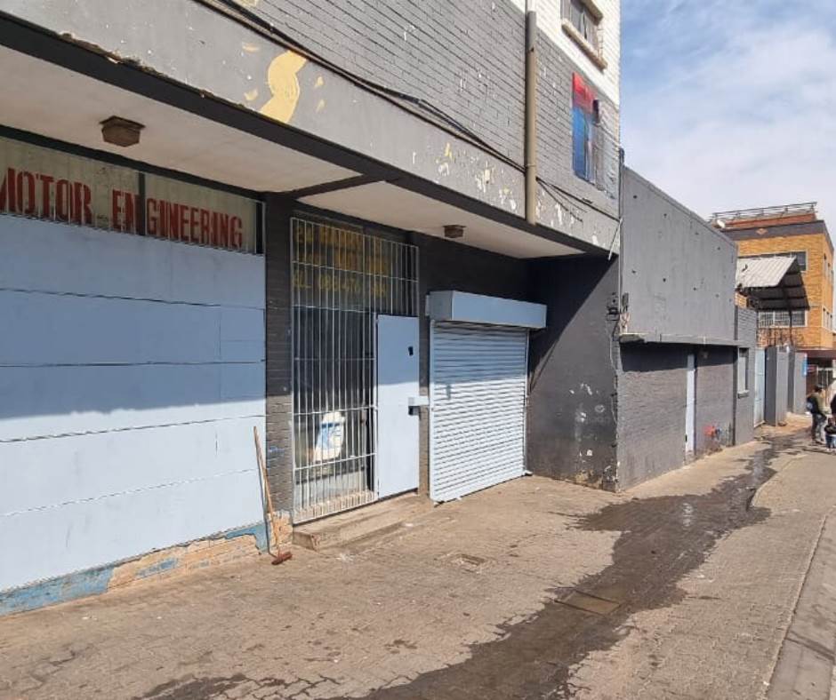 744  m² Commercial space in Jeppestown photo number 2