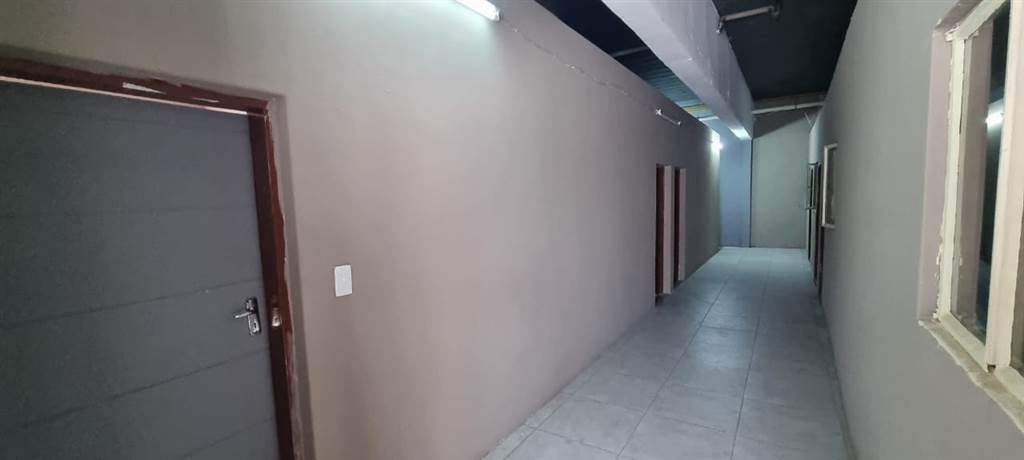 744  m² Commercial space in Jeppestown photo number 15