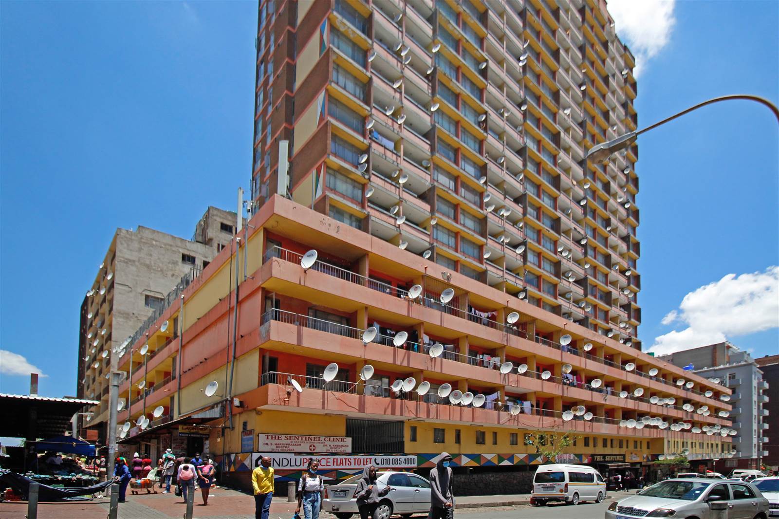 1 Bed Apartment in Hillbrow photo number 2
