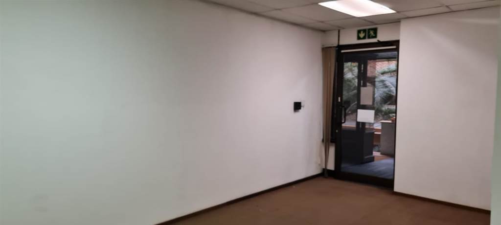 197  m² Office Space in Bedfordview photo number 6