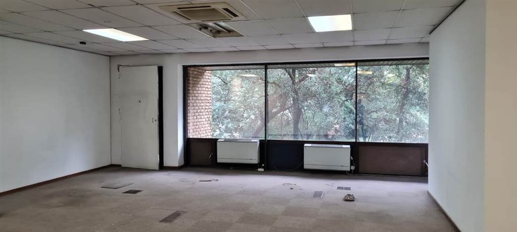 197  m² Office Space in Bedfordview photo number 9
